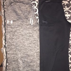 4 pairs of UA sweatpants💘